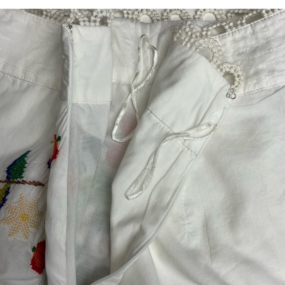FARM Rio Off White Skirt with Colorful Embroidery - Picture 6 of 7